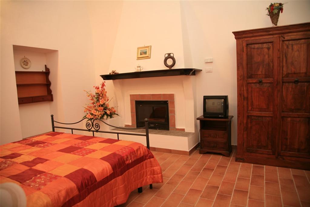Agriturismo Toscanella Montebello Rum bild