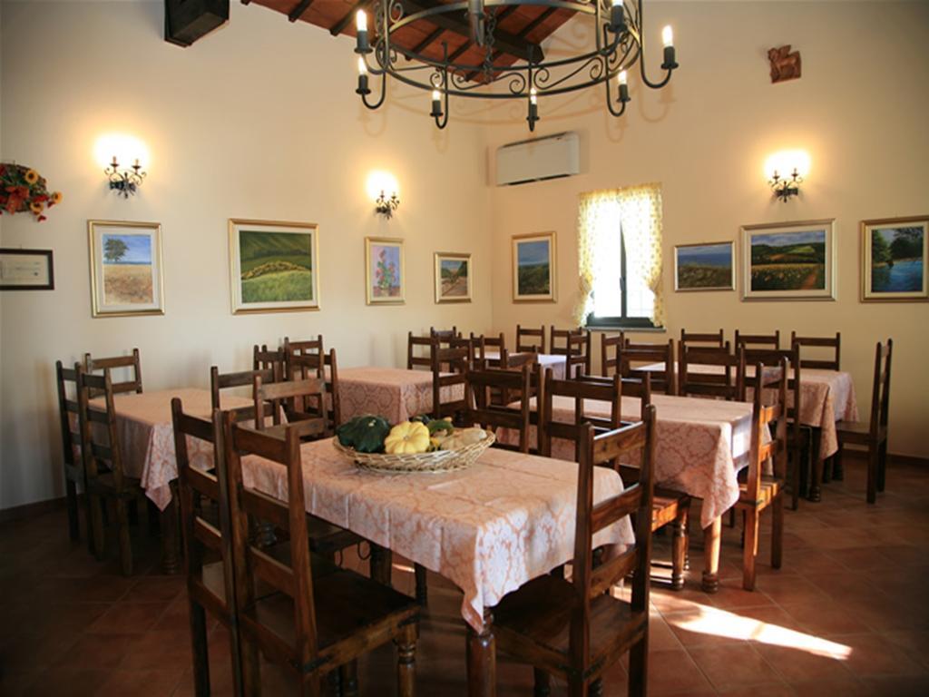 Agriturismo Toscanella Montebello Exteriör bild